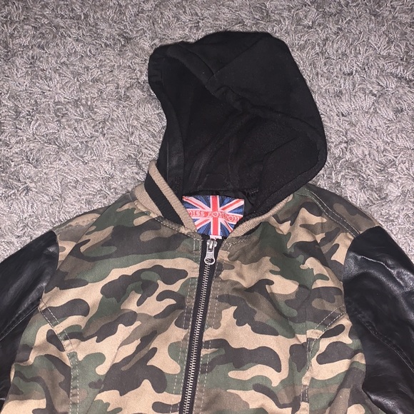 Jacket - Picture 2 of 3